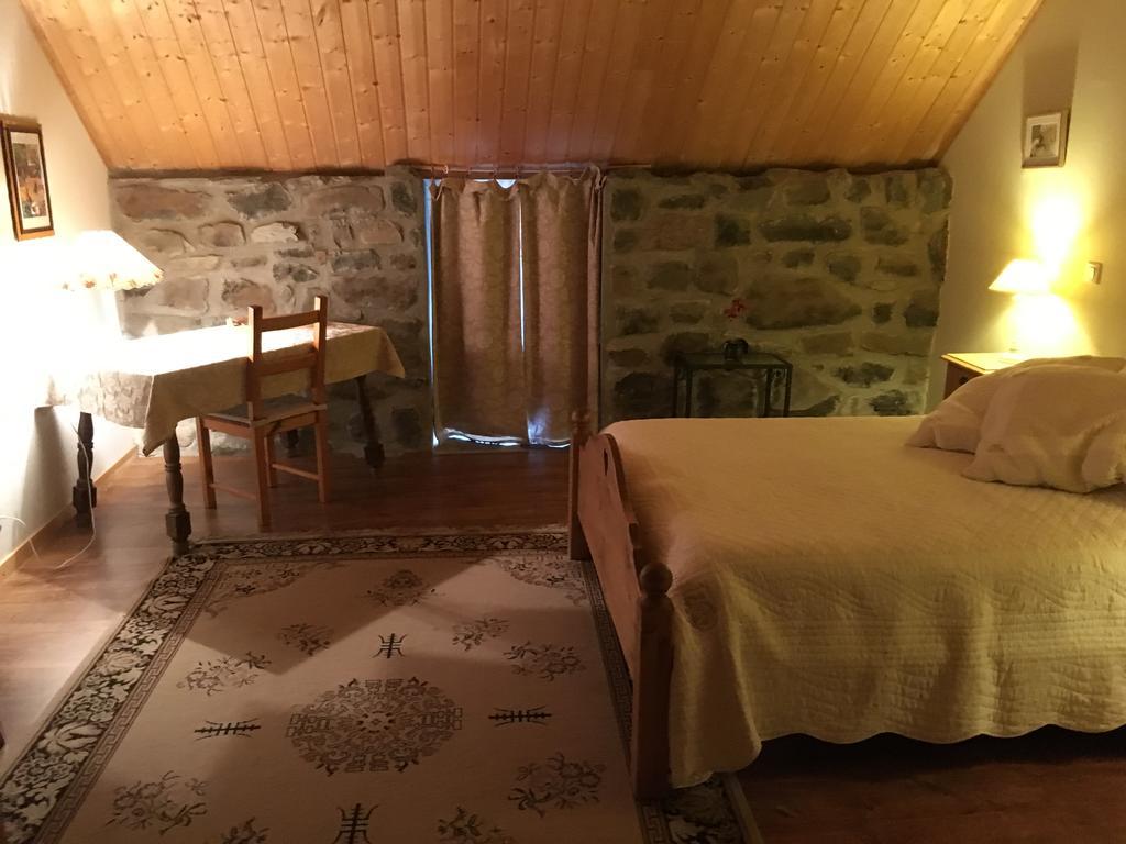 Ciel D'Ardeche Bed & Breakfast Lachamp-Raphaël Eksteriør bilde